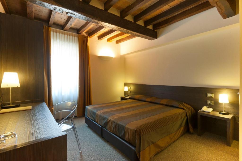 Locanda Sant'Ambrogio Rivalta  Quarto foto